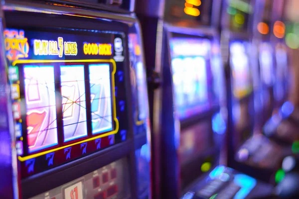Detailed prize table view with columns and payout multipliers
